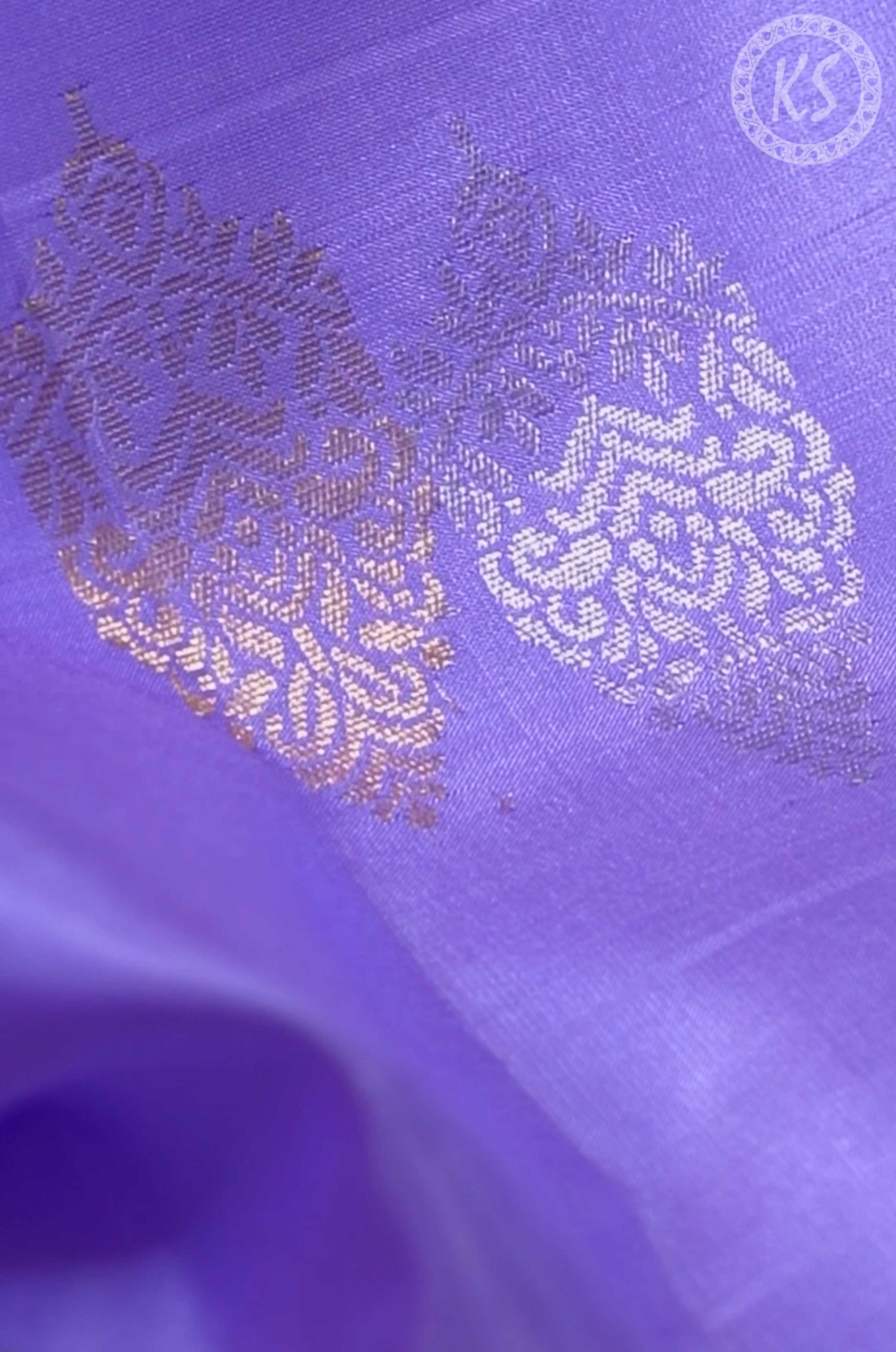 Lavendor Soft Silk Saree with Floral Butta