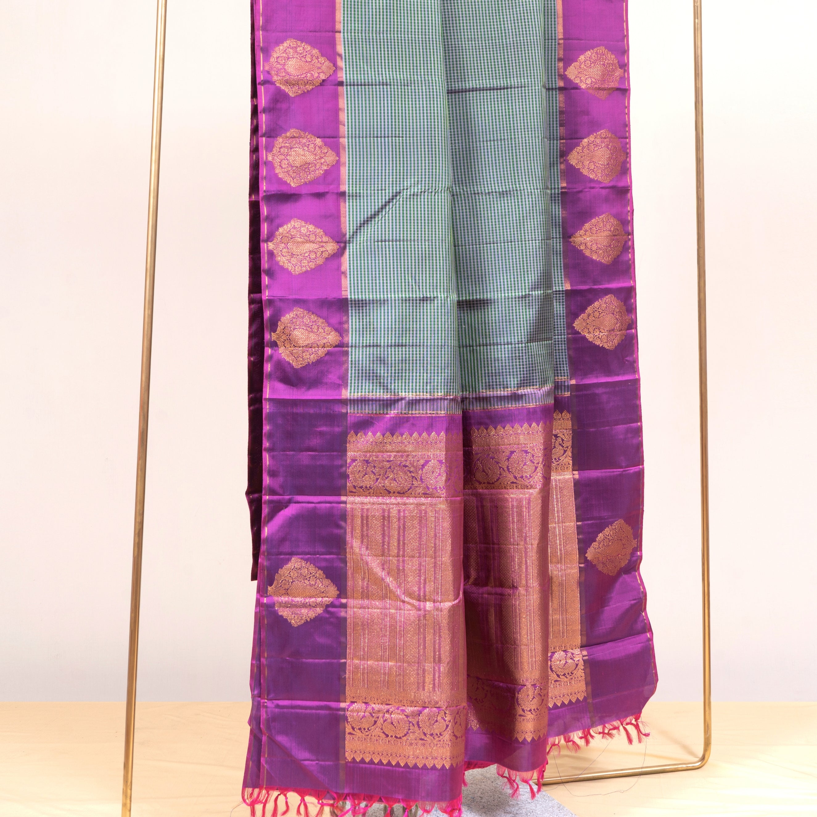 Dual Tone Green & Grey Checks Saree